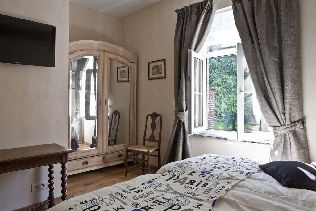 Lozerkasteel Otel Kruishoutem Oda fotoğraf